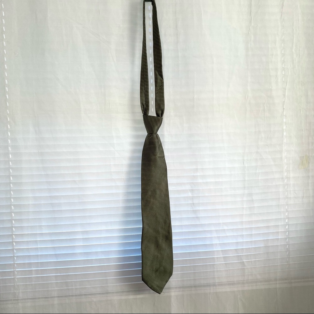 Neo Bill Blass Shades of Olive Silk Tie